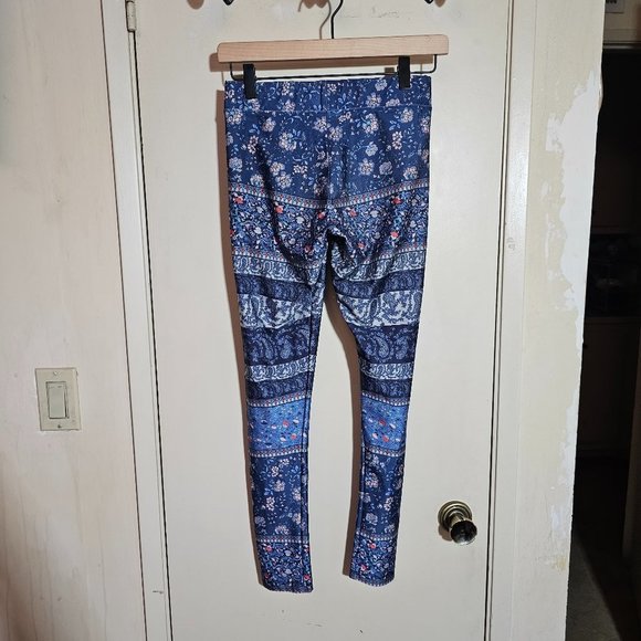 American Eagle Outfitters Hi-Rise Boho Leggings In Floral/Paisley Multi - Picture 3 of 3